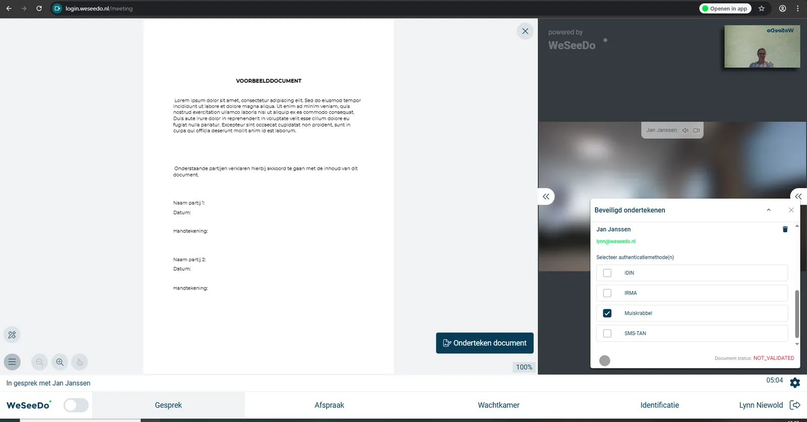 WeSeeDo toont het veilig ondertekenen van documenten op het scherm.